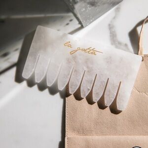 SOLD OUT La Gotta Swimwear Clear Quartz Hair Comb